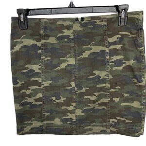 Free Pople Camo Print Mini Skirt With Back Zipper‎ Closure Size 10